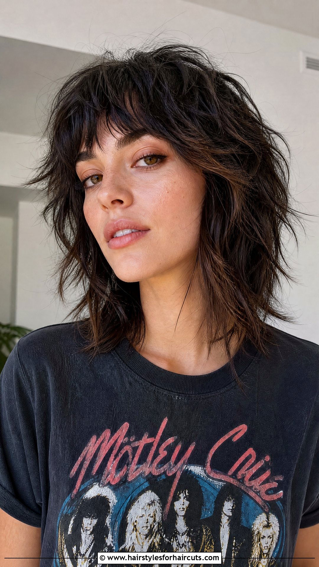 Shaggy Wig - 25 wig hairstyles - 25 wig hairstyles