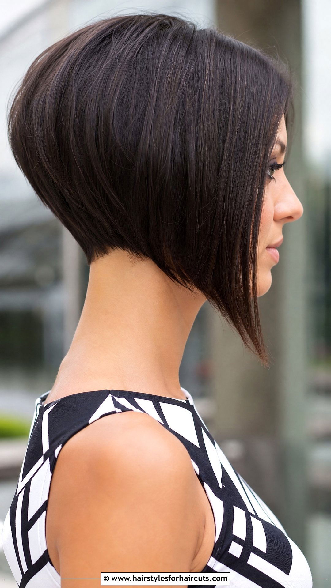 Sharp Angled Bob - 25 smart hairstyles - 25 smart hairstyles