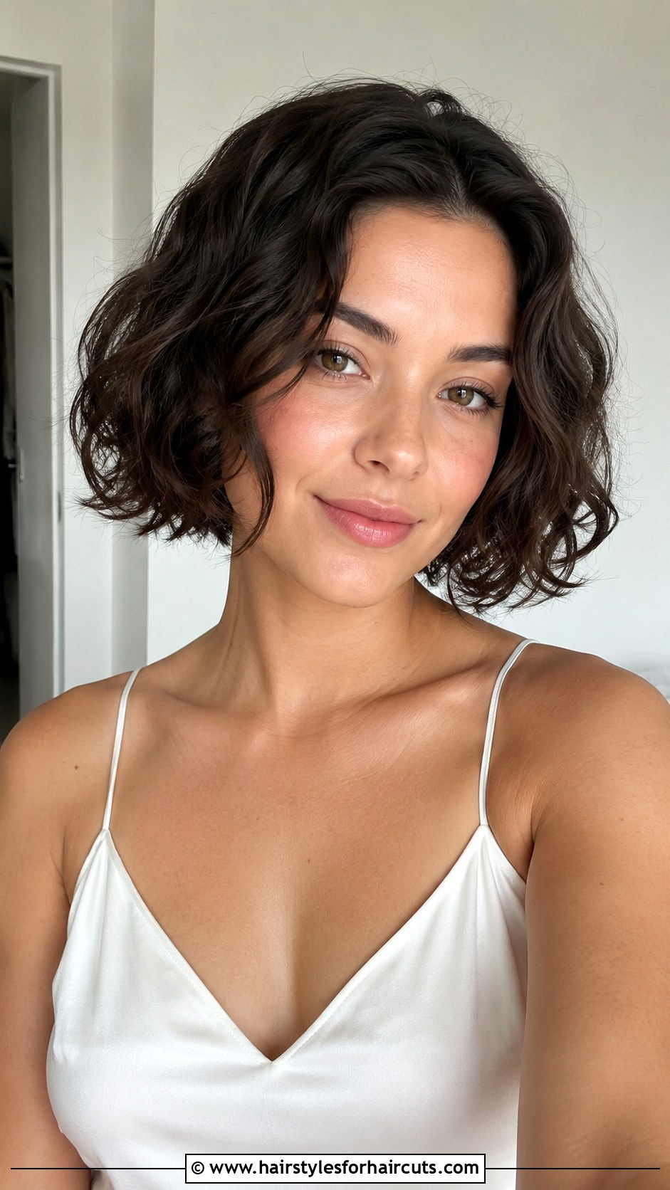 Short 2c Wavy Lob - 25 2c hairstyles - 25 2c hairstyles