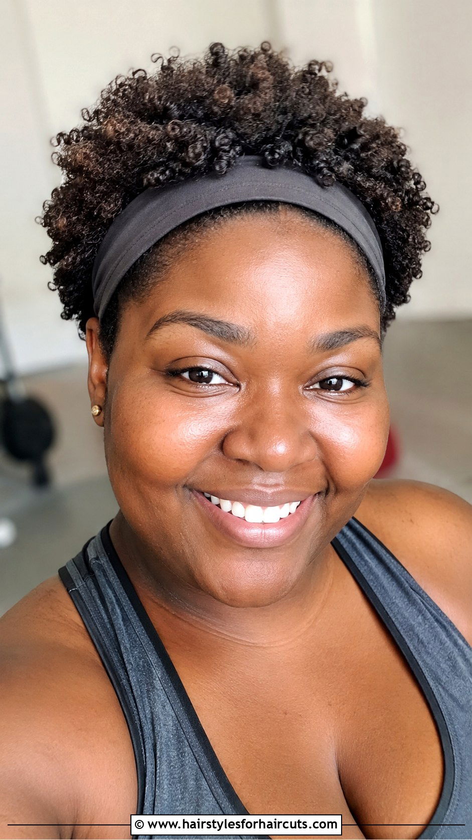 Short Afro With Headband - 25 short haircuts for plus size black woman - 25 short haircuts for plus size black woman