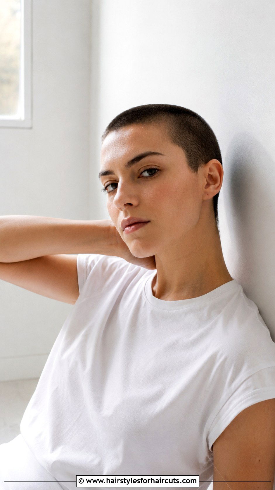 Short Androgynous Buzz Cut - 25 androgynous haircuts for straight hair - 25 androgynous haircuts for straight hair
