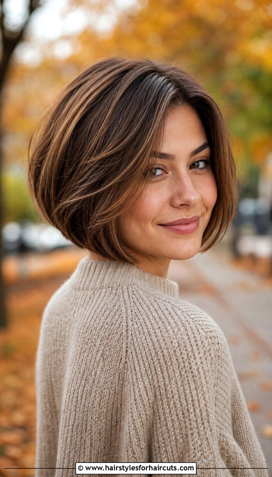 Short Bob With Face Framing Layers - 25 hippie hairstyles for short hair - 25 hippie hairstyles for short hair