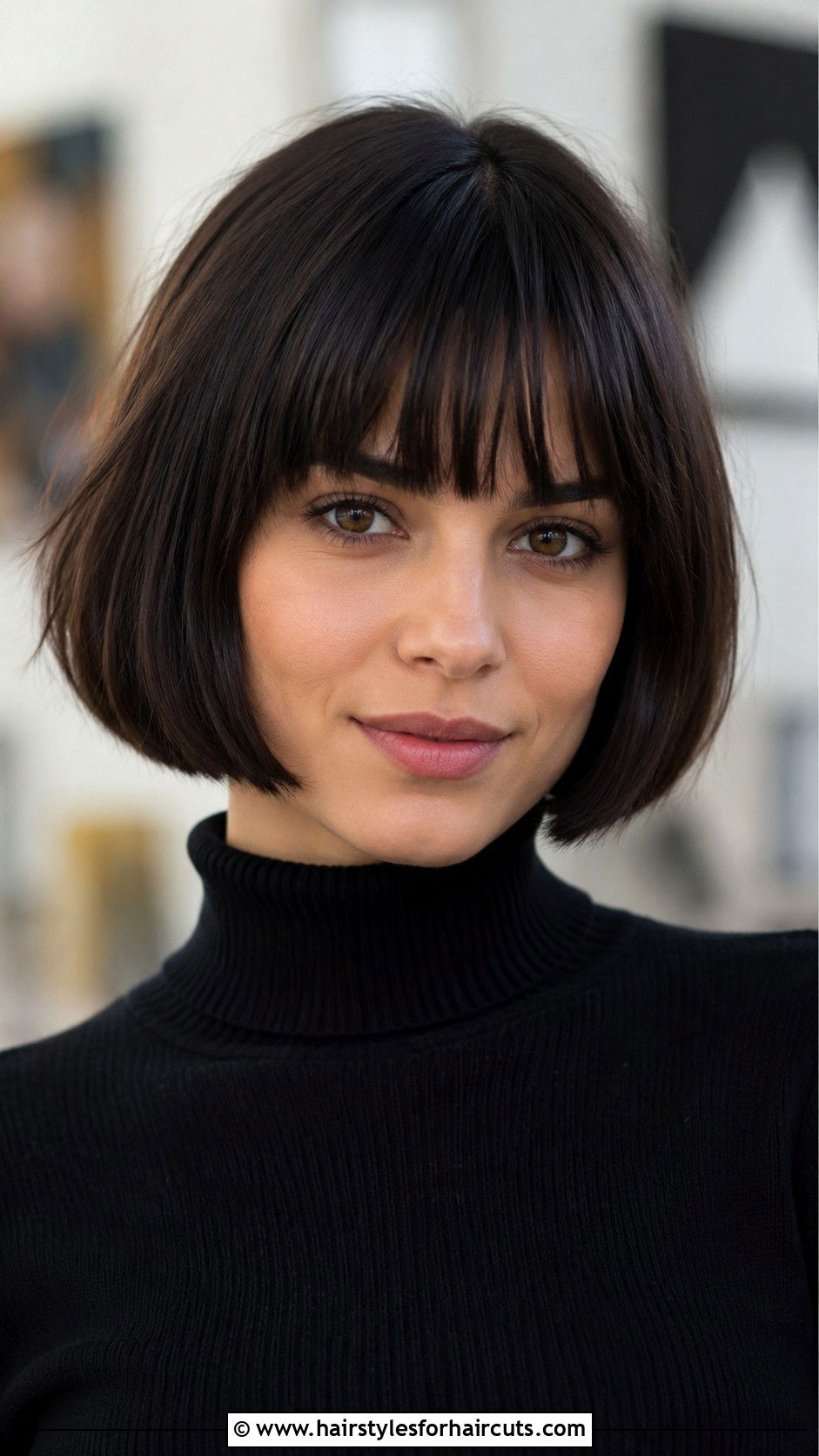Short Bob With Fringe - 25 haircuts for oblong faces - 25 haircuts for oblong faces