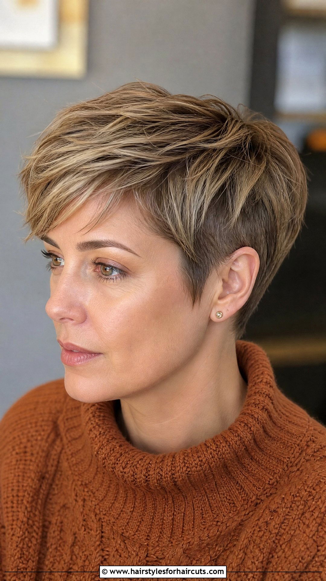 Short Cropped Haircut - 25 woman low cut hairstyles - 25 woman low cut hairstyles