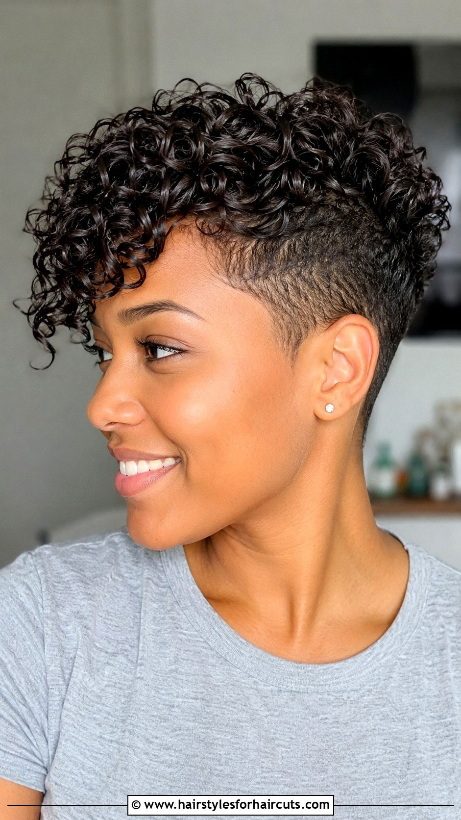 Short Curly Bob - 25 curly hairstyles for square face - 25 curly hairstyles for square face