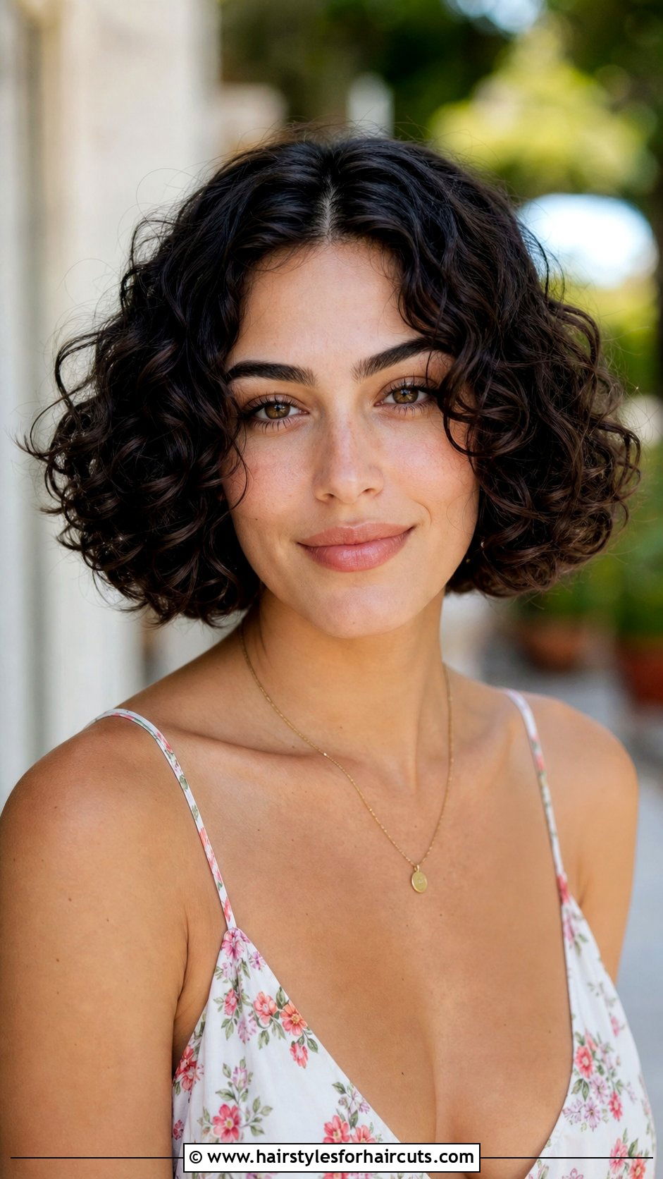 Short Curly Bob - 25 indian curly hairstyles - 25 indian curly hairstyles