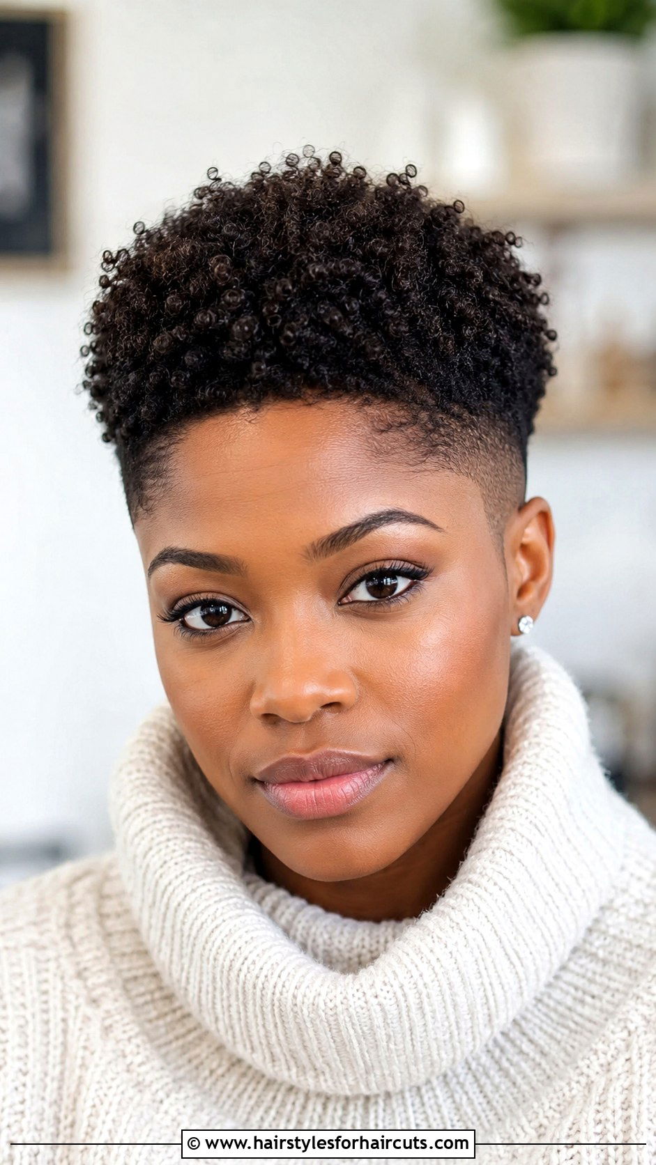 Short Curly Bob - 25 hairstyles for thinning hair black women - 25 hairstyles for thinning hair black women