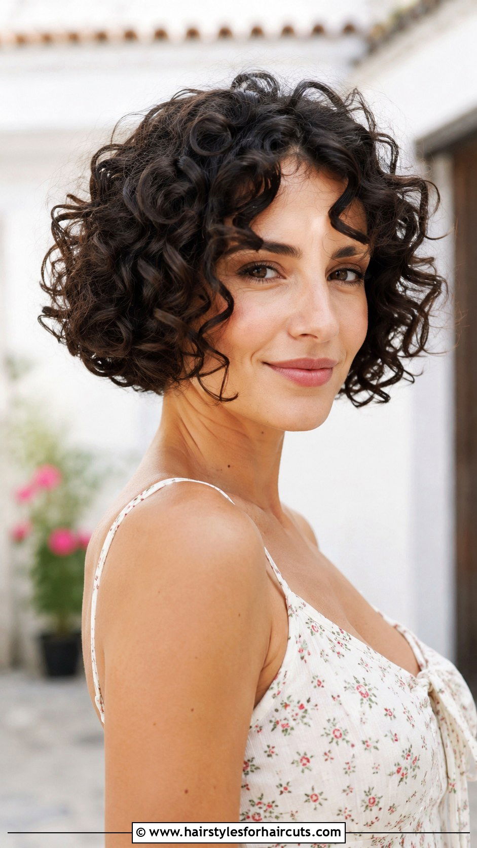 Short Curly Bob Haircut - 25 curly hairstyles - 25 curly hairstyles