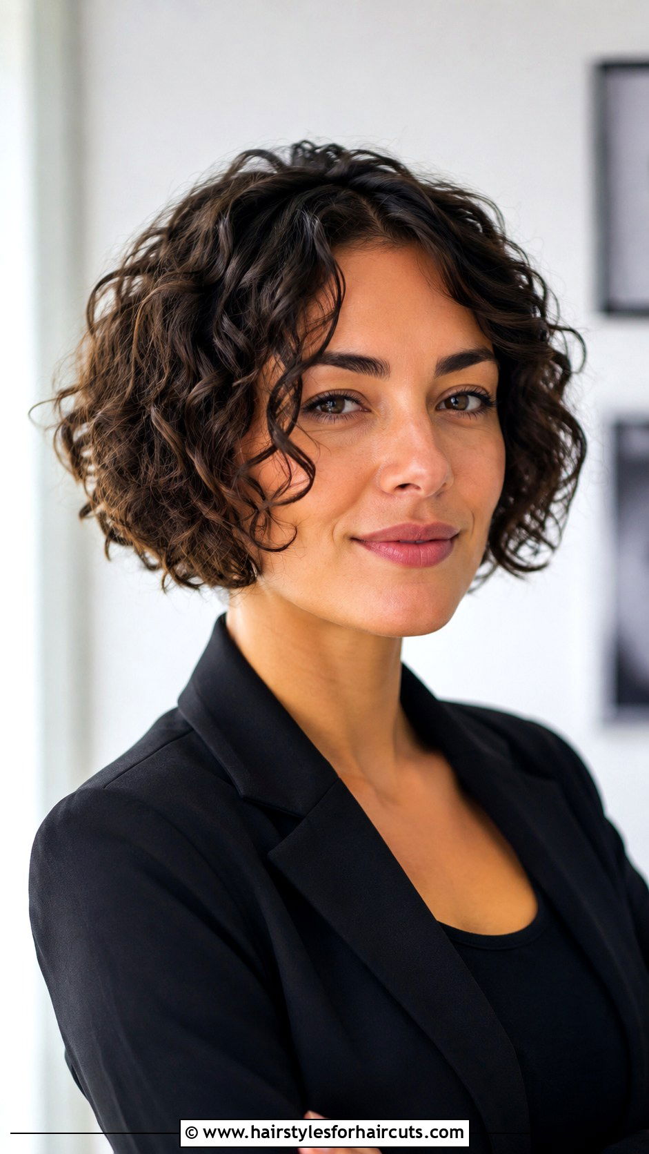 Short Curly Bob Hairstyle - 25 curly hairstyles for natural black hair - 25 curly hairstyles for natural black hair