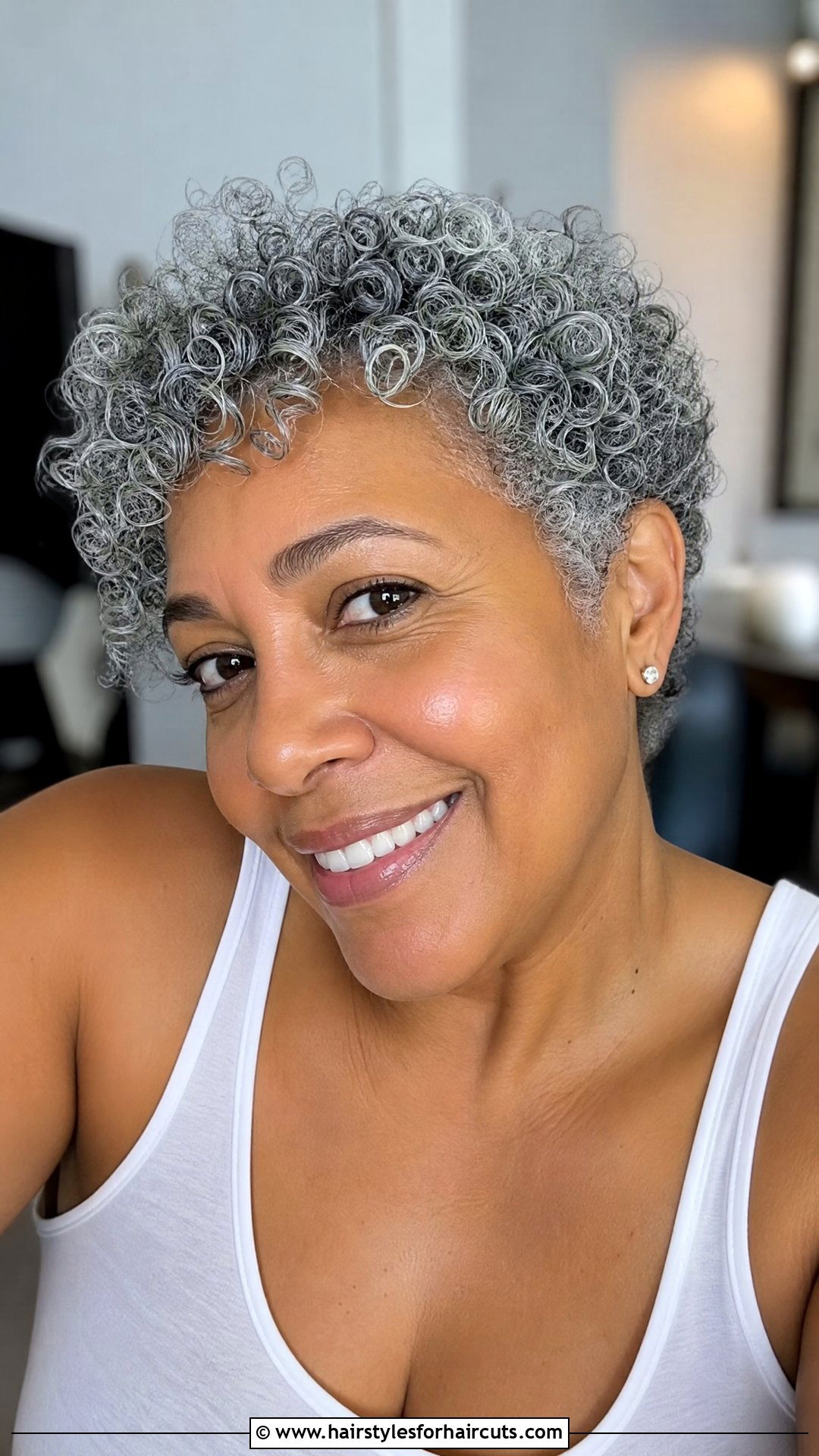 Short Curly Gray Hair - 25 women gray hairstyles - 25 women gray hairstyles