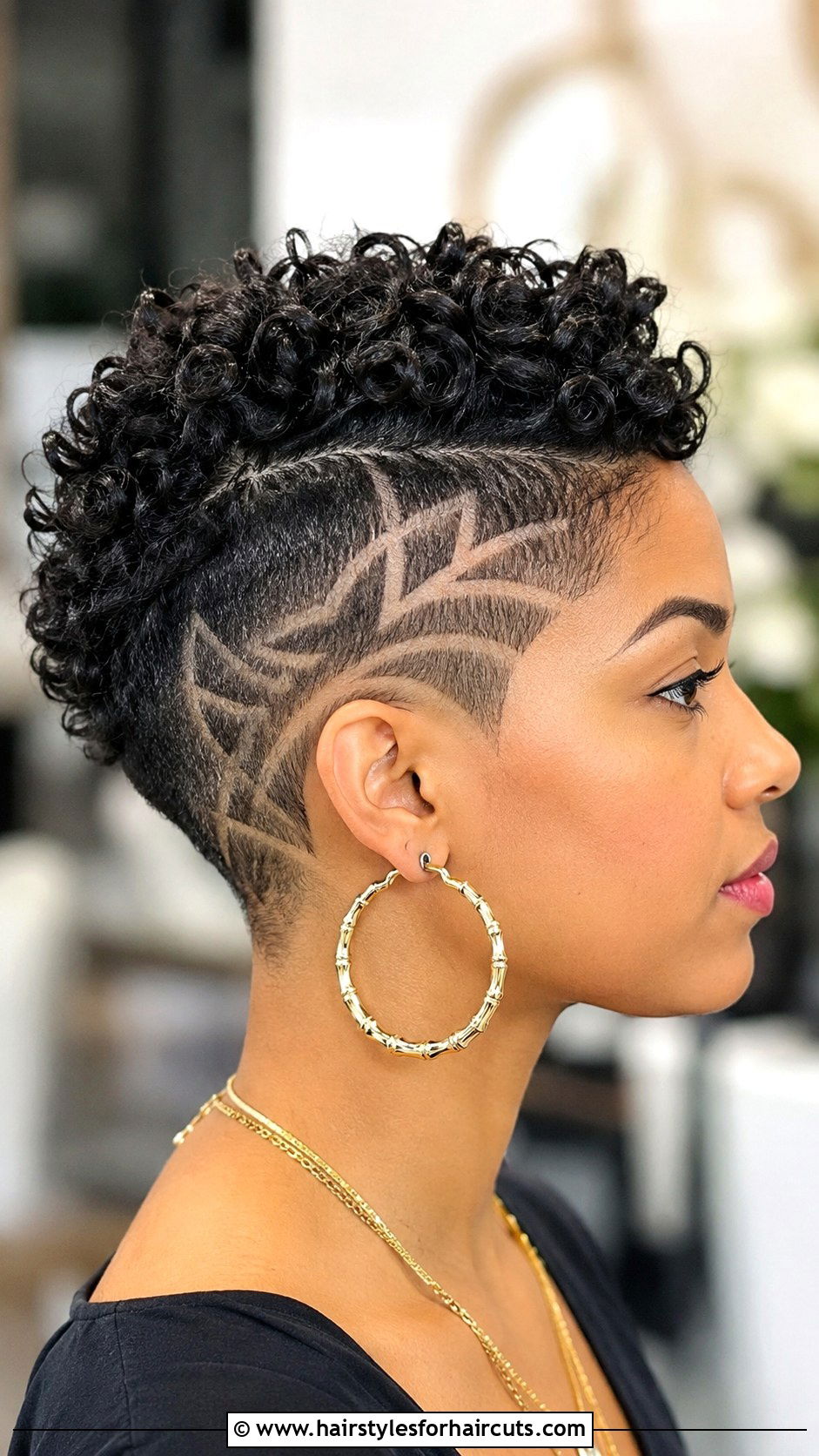 Short Curly Hair With Shaved Design - 25 baddie hairstyles for short curly hair - 25 baddie hairstyles for short curly hair