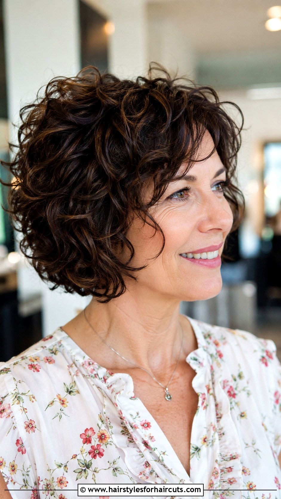 Short Curly Layered Haircut - 25 haircuts curly hair short - 25 haircuts curly hair short