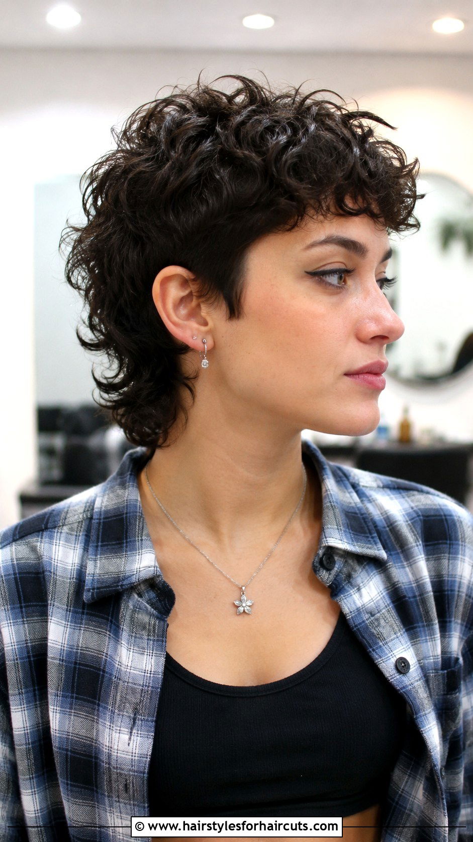 Short Curly Mullet - 25 curly haircuts salon - 25 curly haircuts salon