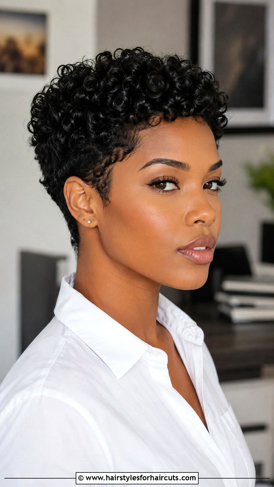 Short Curly Pixie Cut - 25 best haircuts for 3b curly hair - 25 best haircuts for 3b curly hair