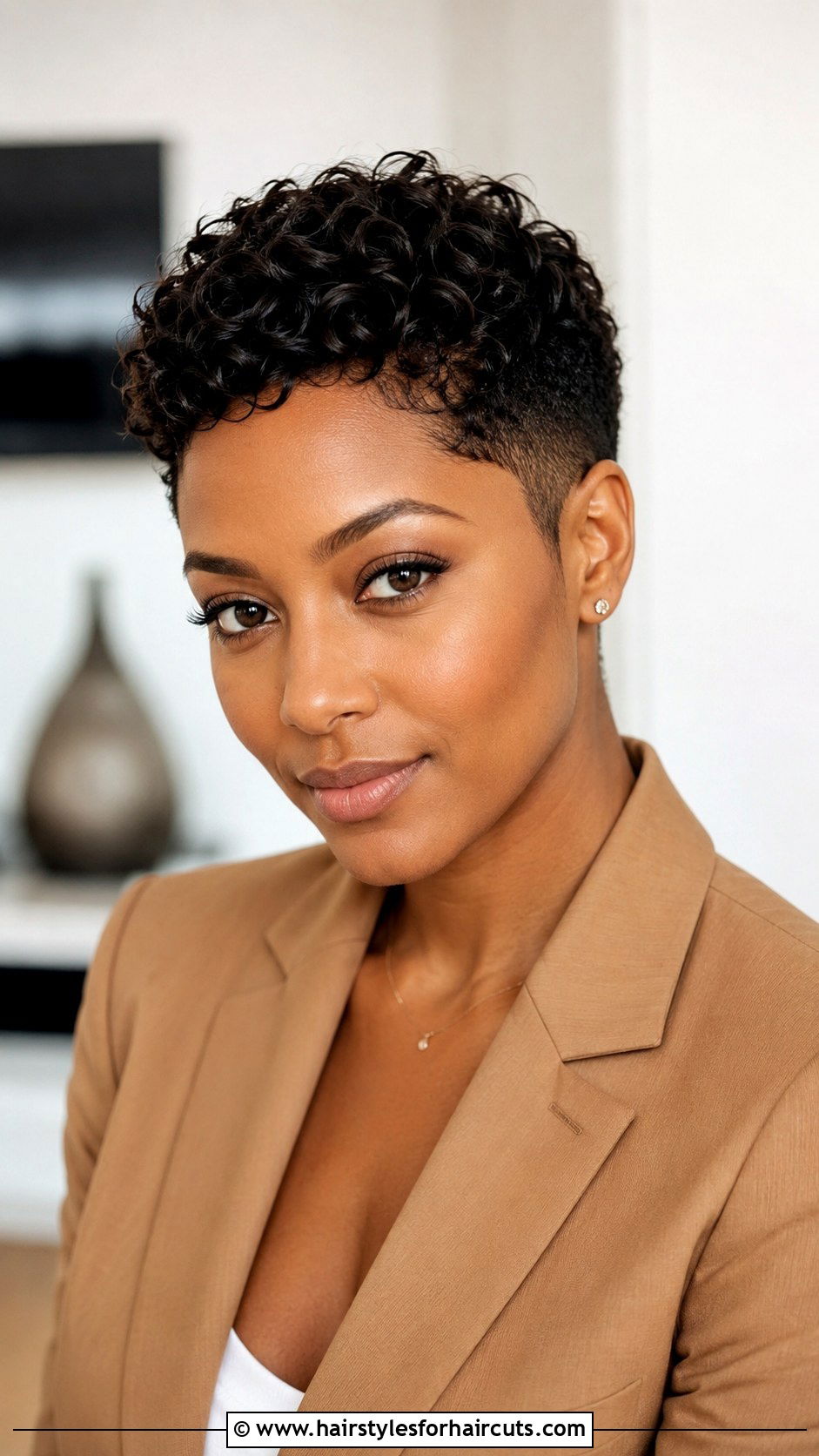 Short Curly Pixie Cut - 25 curly haircuts los angeles - 25 curly haircuts los angeles
