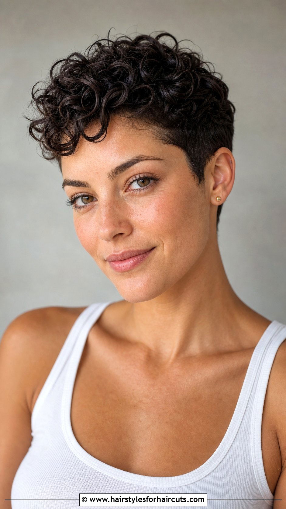 Short Curly Pixie Cut - 25 summer hairstyles for short curly hair - 25 summer hairstyles for short curly hair