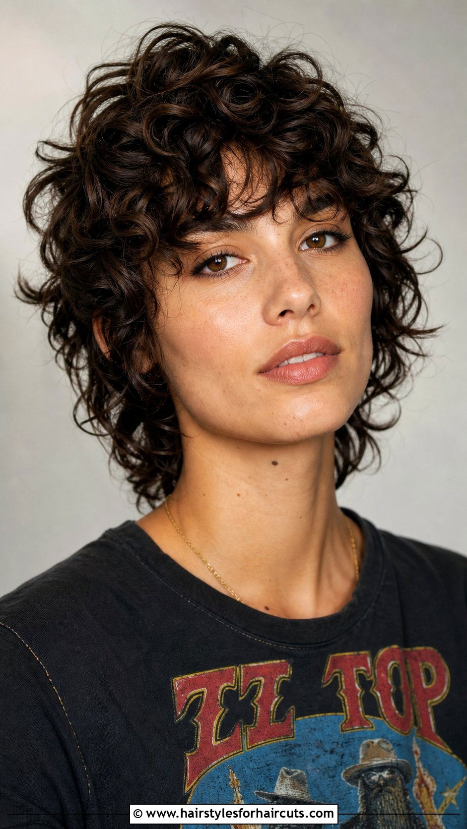 Short Curly Shag Haircut - 25 cute hairstyles for short curly black hair - 25 cute hairstyles for short curly black hair