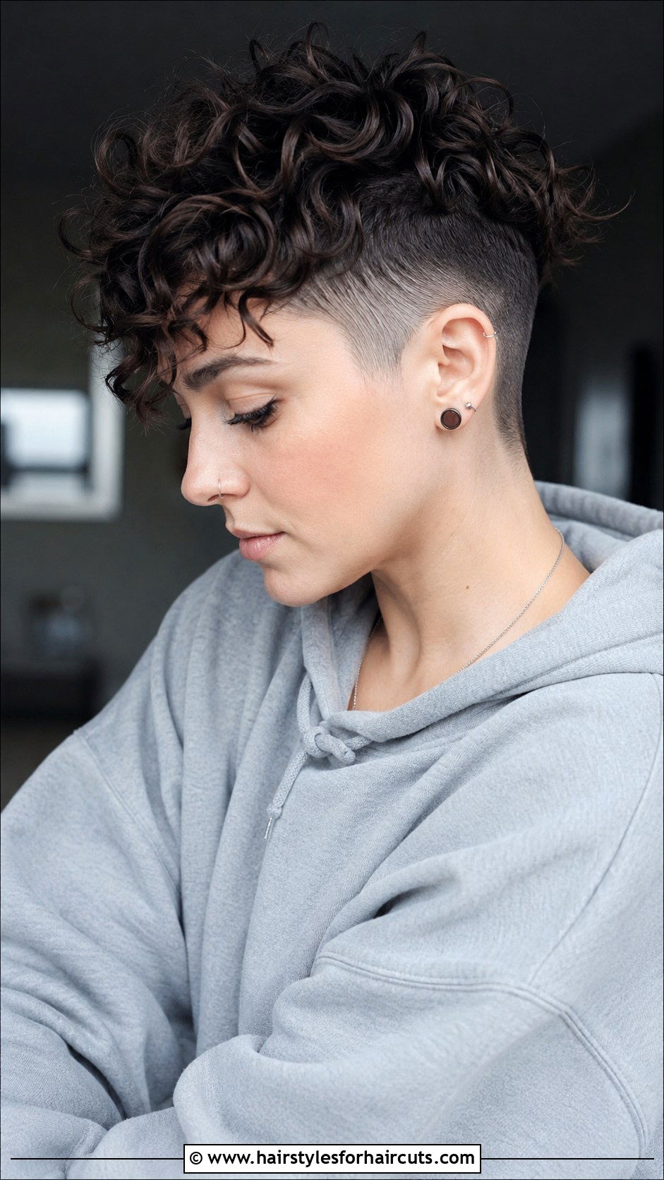 Short Curly Undercut For Thin Hair - 25 haircuts for curly thin hair - 25 haircuts for curly thin hair