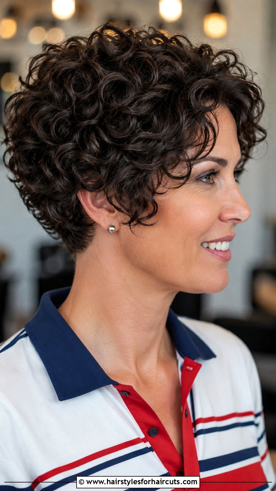 Short Curly Wedge - 25 curly haircuts before and after - 25 curly haircuts before and after
