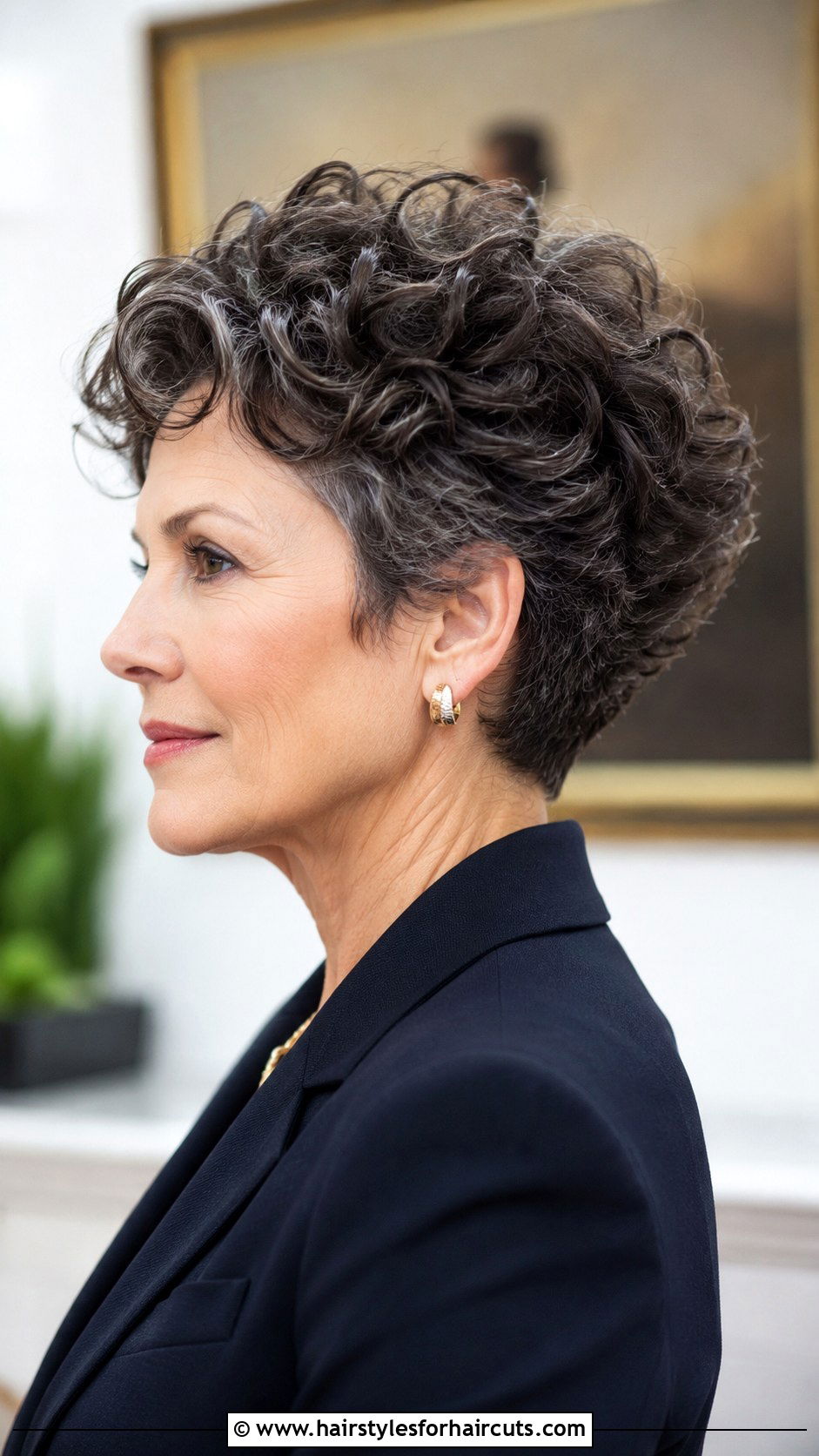 Short Curly Wedge Cut - 25 haircuts for curly hair female - 25 haircuts for curly hair female