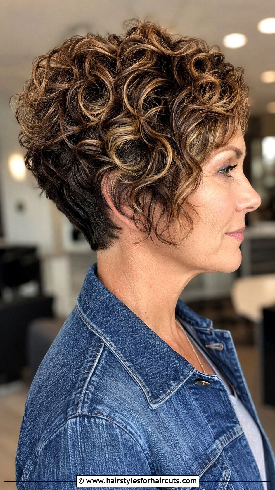 Short Curly Wedge Haircut - 25 cute curly hair haircuts - 25 cute curly hair haircuts