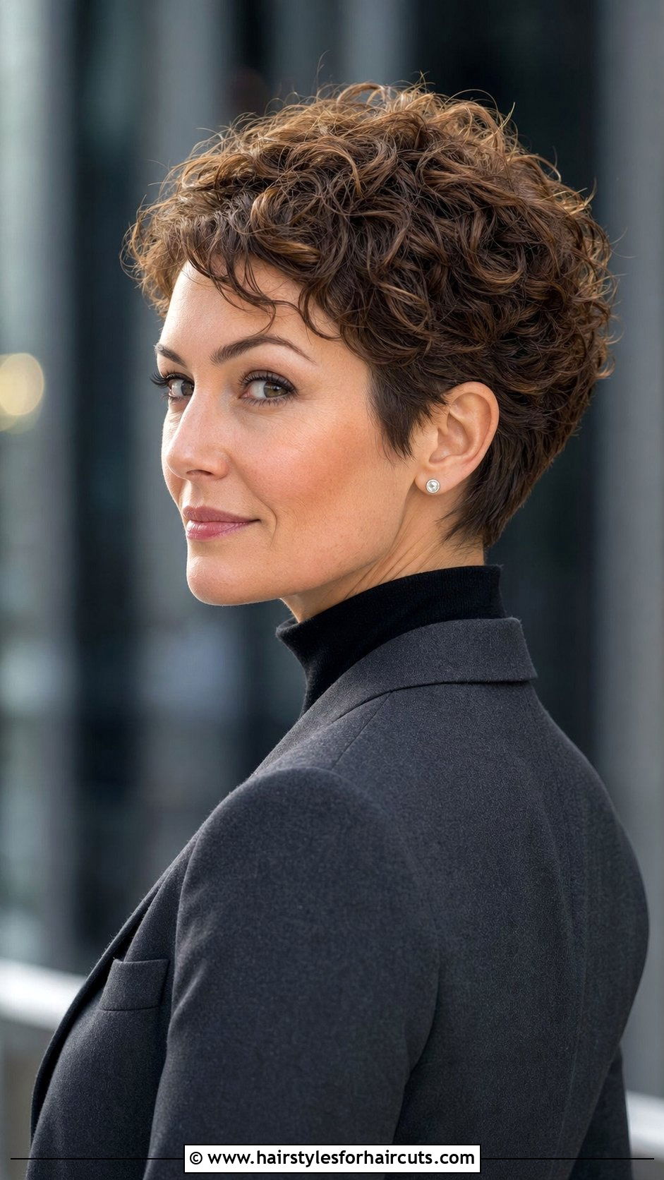 Short Curly Wedge Haircut - 25 haircuts for natural curly hair - 25 haircuts for natural curly hair