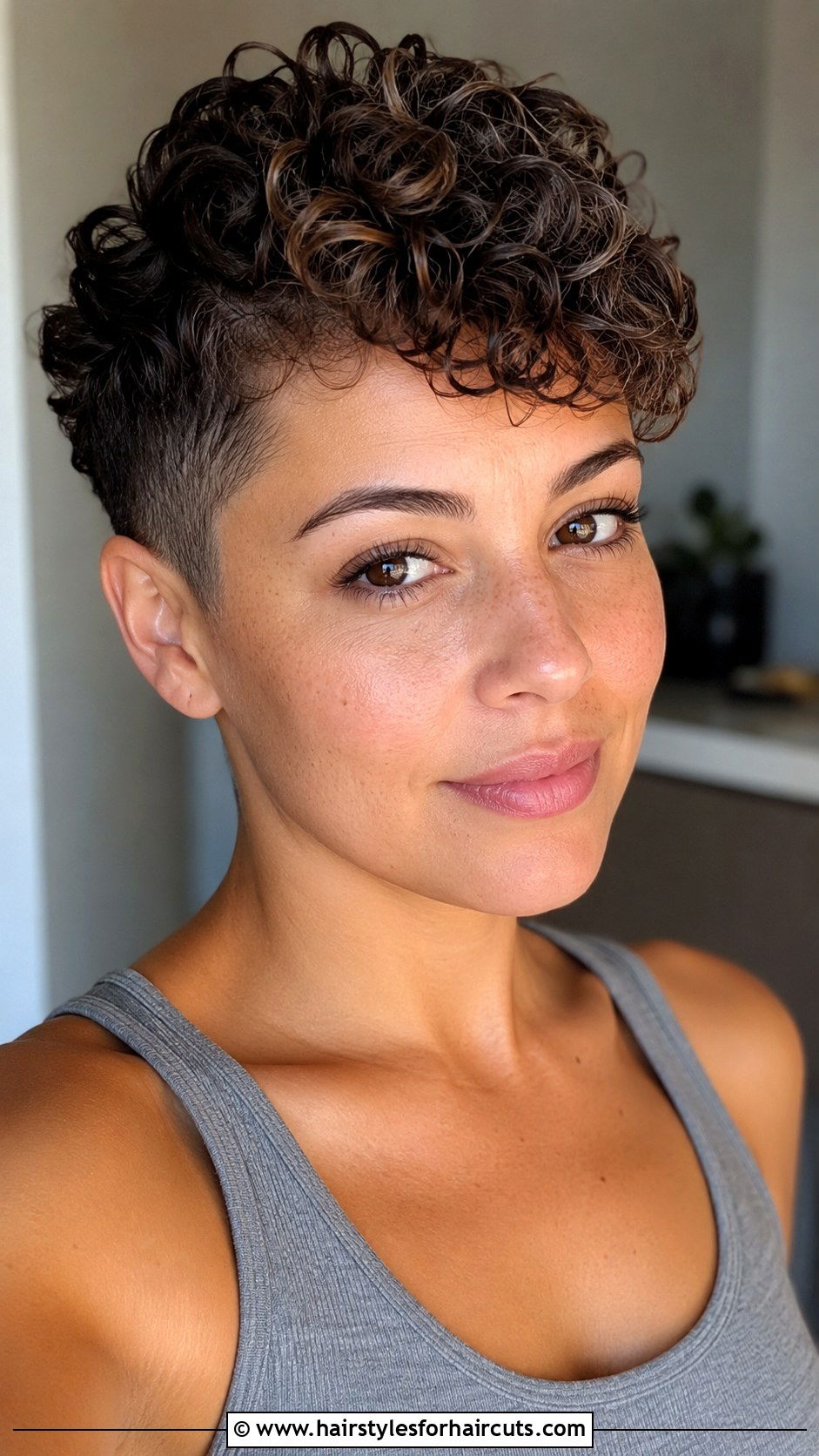 Short Curly Wedge Haircut - 25 curly haircuts salon - 25 curly haircuts salon
