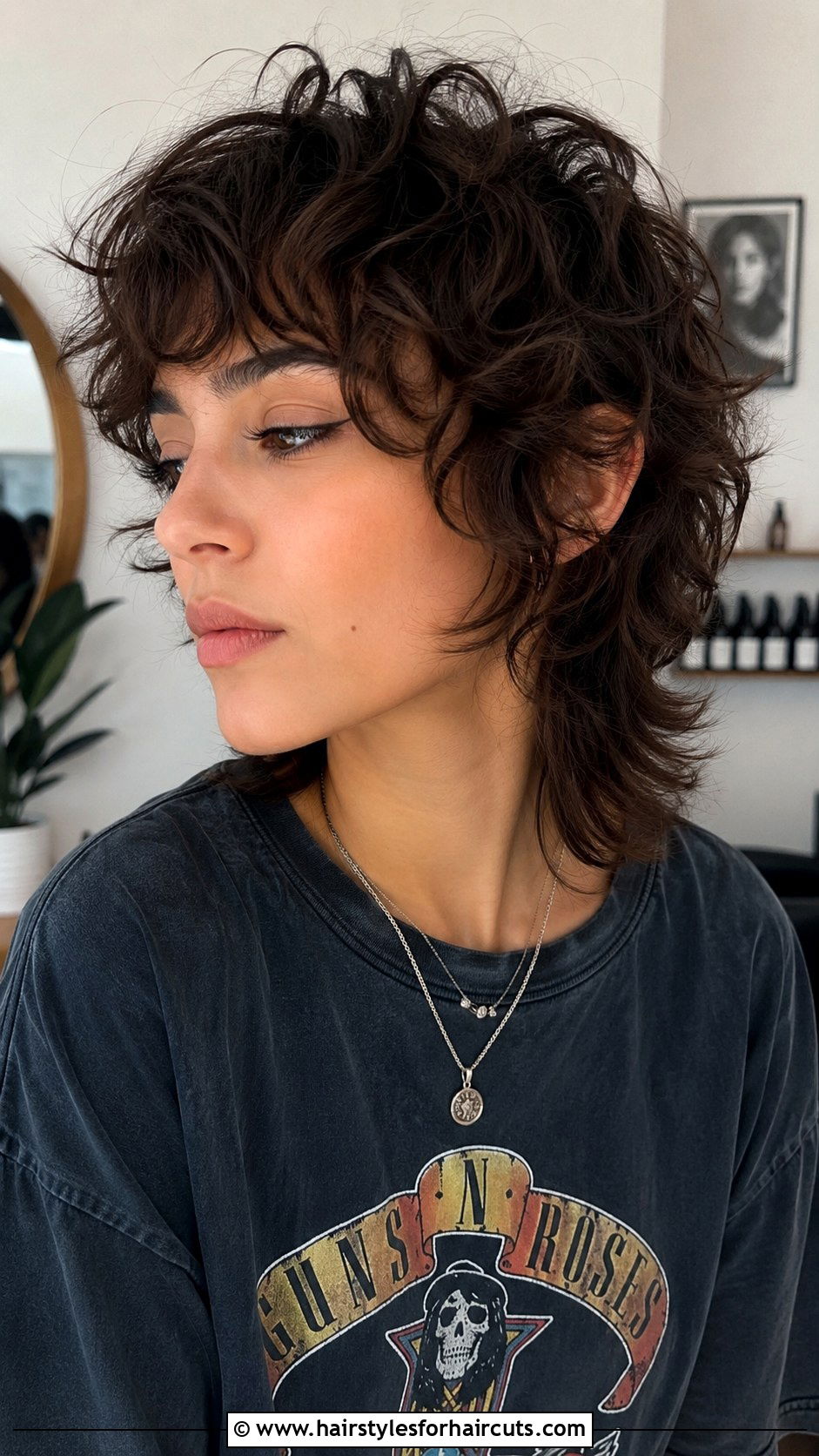 Short Curly Wolf Cut - 25 curly hairstyles for short hair - 25 curly hairstyles for short hair