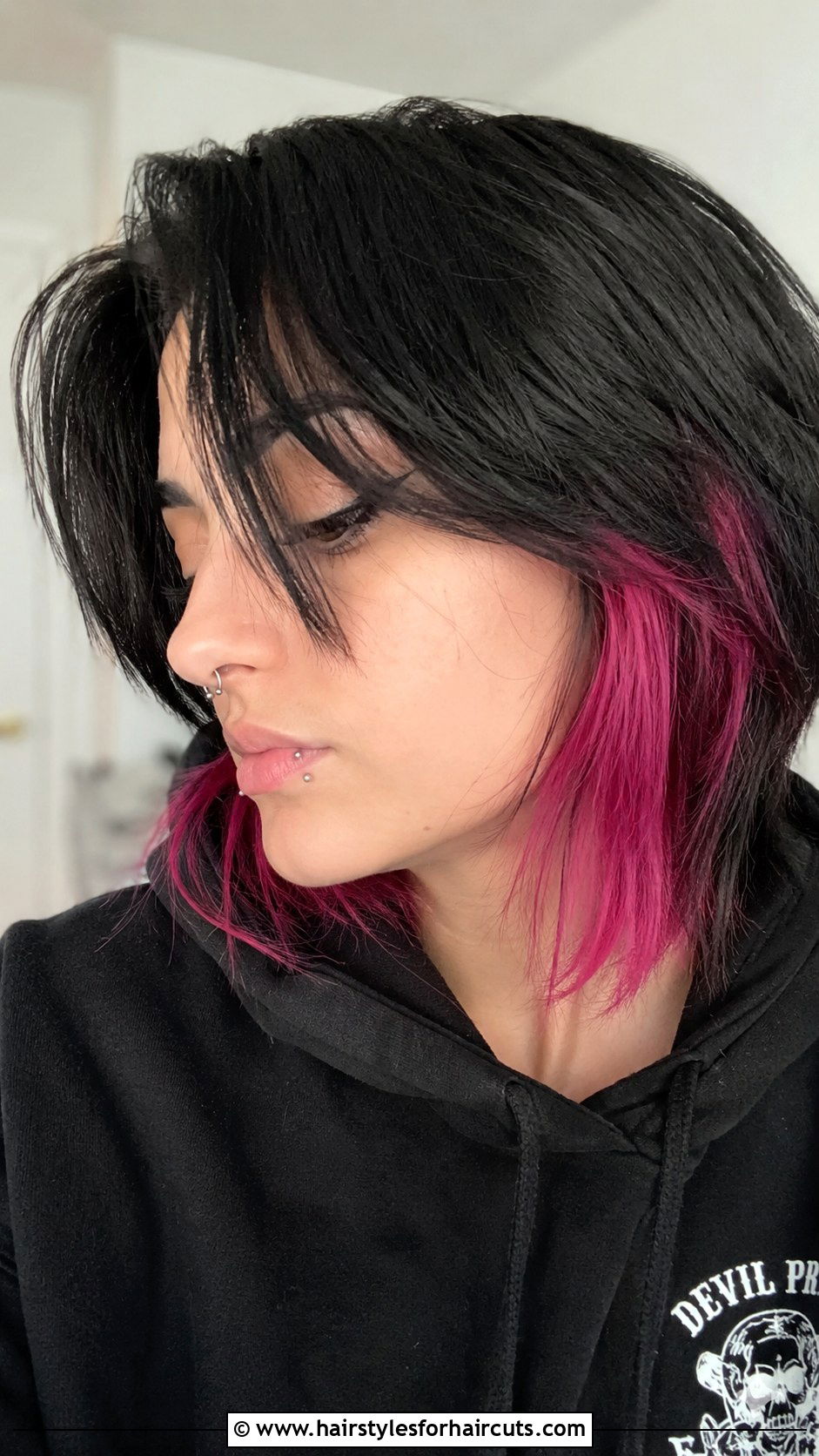 Short Emo Hair With Peekaboo Highlights - 25 emo haircuts short - 25 emo haircuts short