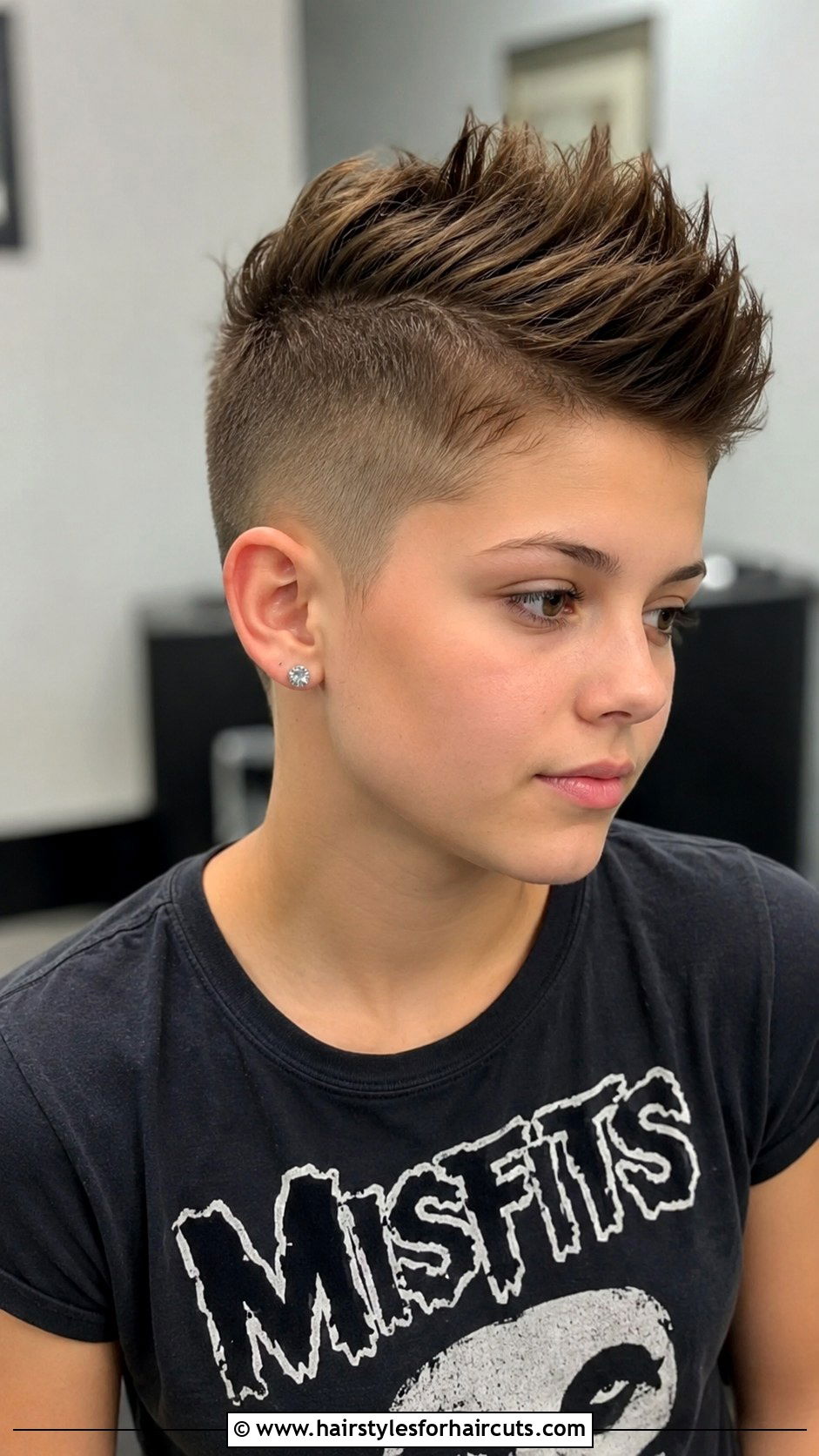 Short Faux Hawk Haircut For Girls - 25 girls short hairstyles - 25 girls short hairstyles