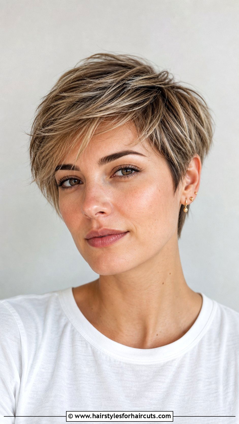 Short Feathered Pixie Cut - 25 feather haircuts short hair - 25 feather haircuts short hair