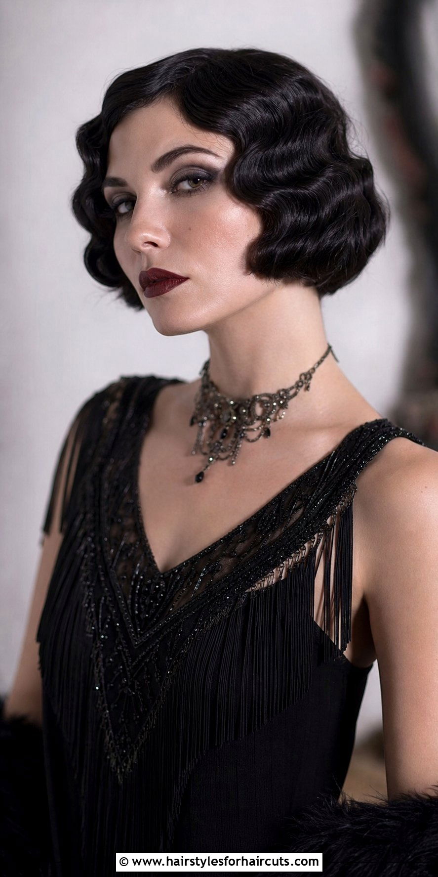 Short Goth Flapper Bob - 25 goth hairstyles for short hair - 25 goth hairstyles for short hair