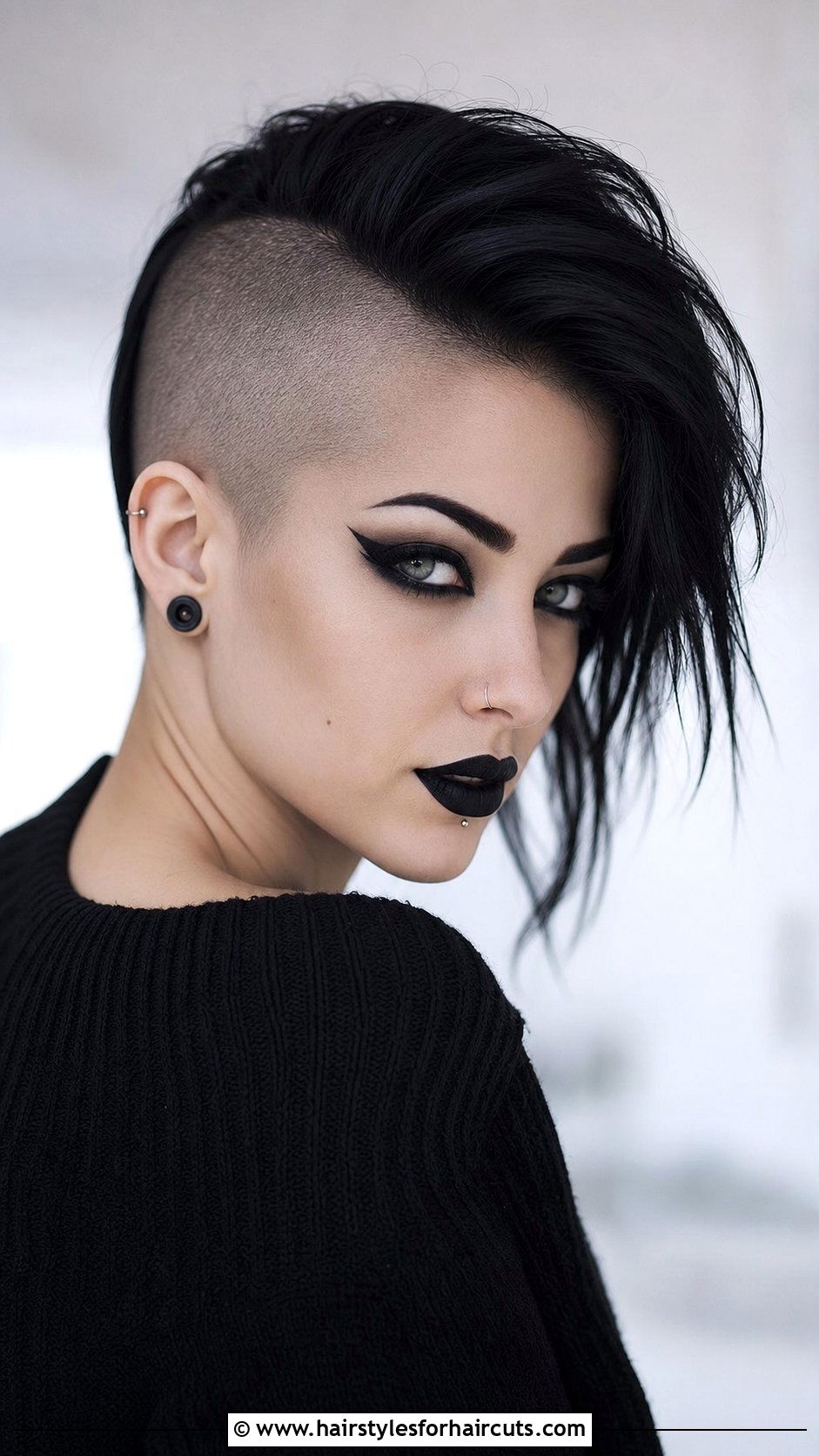 Short Goth Undercut - 25 goth hairstyles for short hair - 25 goth hairstyles for short hair