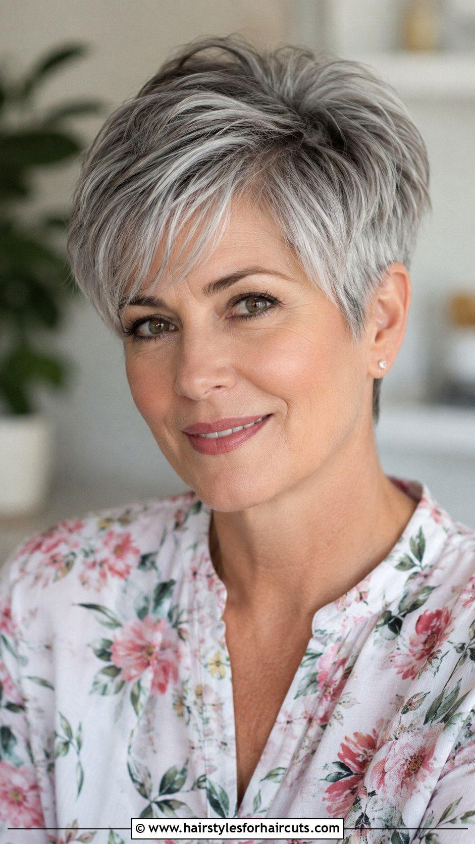 Short Grey Pixie Cut - 25 black hairstyles for grey hair over 60 - 25 black hairstyles for grey hair over 60