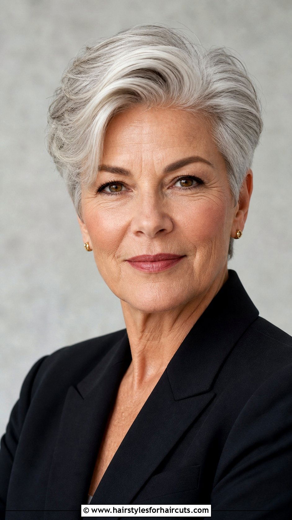 Short Haircut With Side Part - 25 cute short haircuts for older women - 25 cute short haircuts for older women