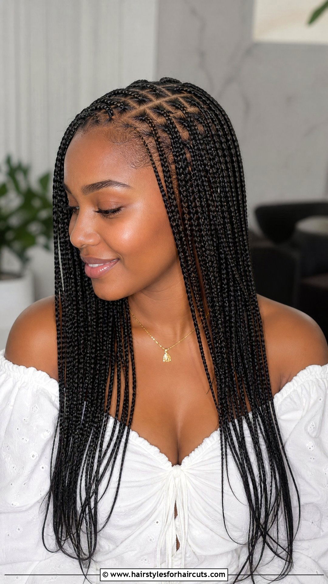 Short Knotless Braids - 25 protective hairstyles for short hair - 25 protective hairstyles for short hair
