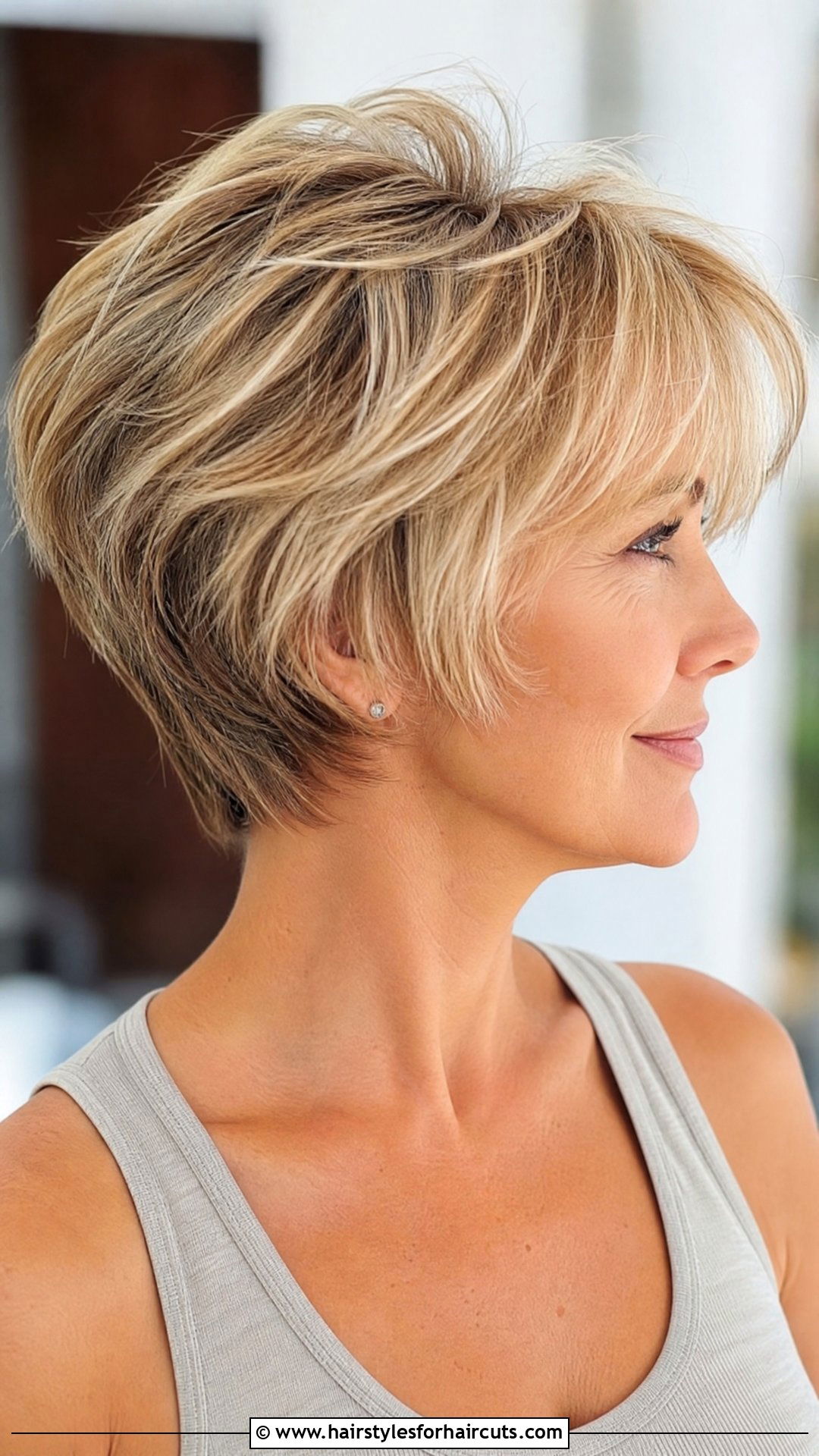 Short Layered Blonde Haircut - 25 good haircuts for blonde hair - 25 good haircuts for blonde hair