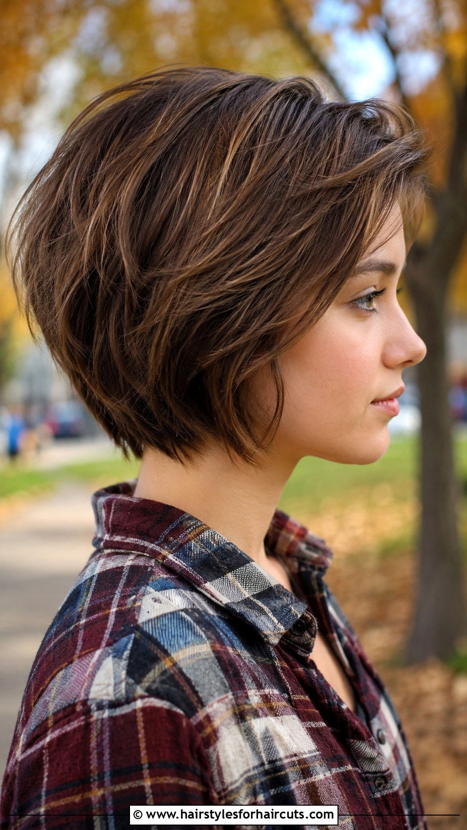 Short Layered Bob - 25 haircuts school - 25 haircuts school
