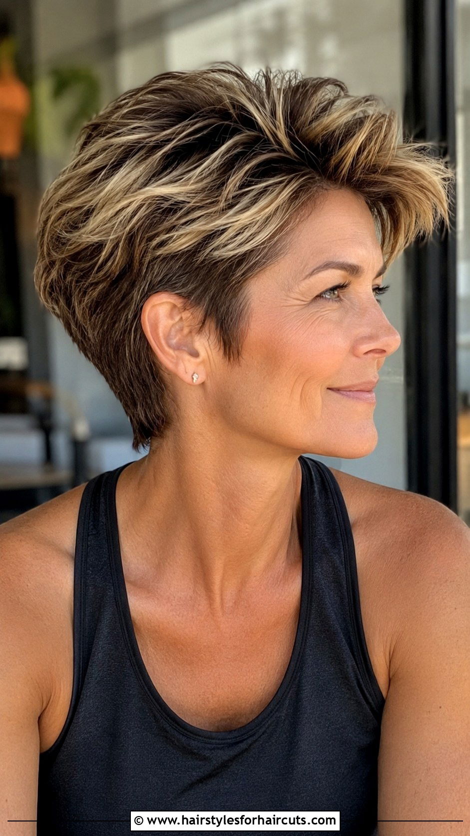 Short Layered Cut - 25 haircuts for diamond shaped face - 25 haircuts for diamond shaped face