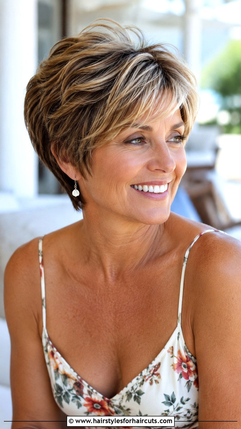 Short Layered Cut For Straight Hair - 25 haircuts for straight hair female - 25 haircuts for straight hair female