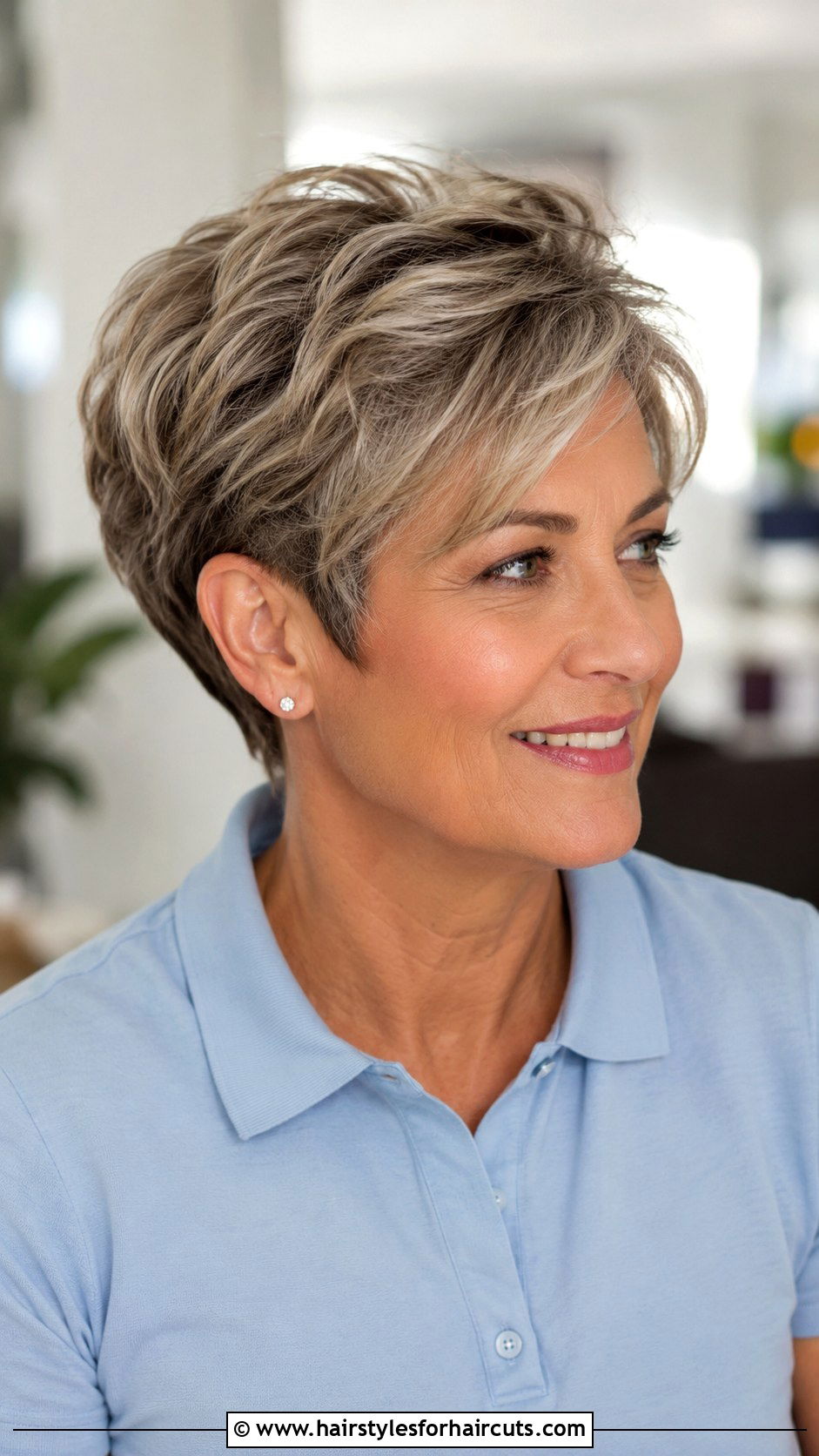 Short Layered Cut For Women - 25 middle age women hairstyles - 25 middle age women hairstyles