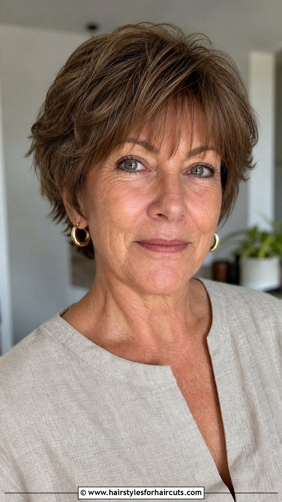 Short Layered Cut With Thin Bangs - 25 hairstyles with bangs for older women - 25 hairstyles with bangs for older women