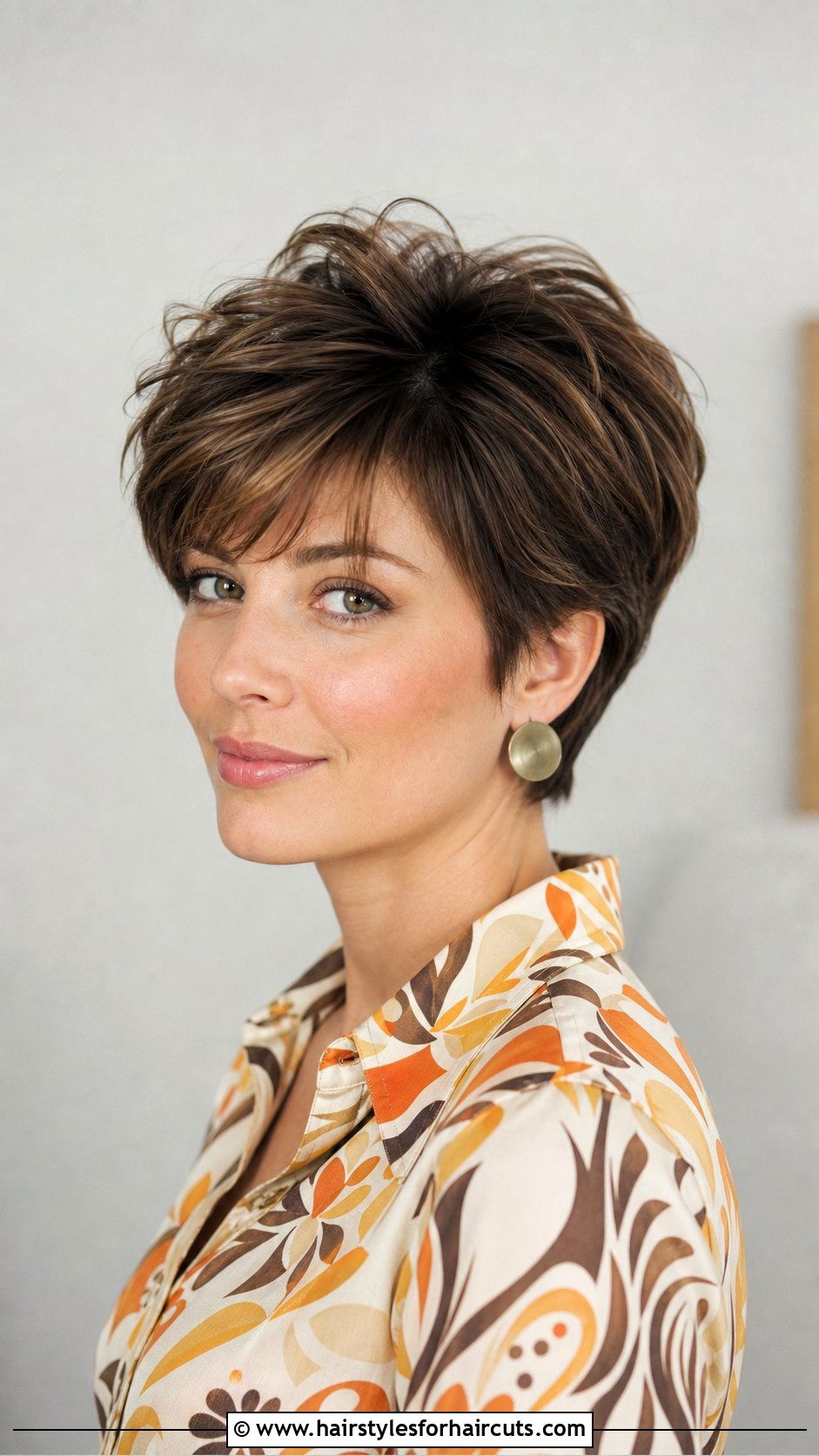 Short Layered Haircut - 25 haircuts styling - 25 haircuts styling
