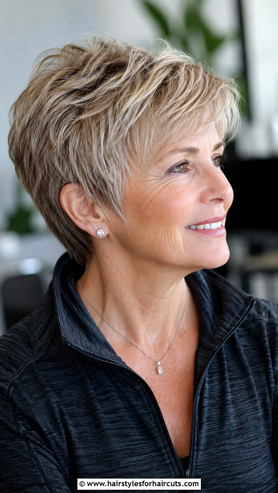 Short Layered Haircut - 25 haircuts rancho cucamonga - 25 haircuts rancho cucamonga