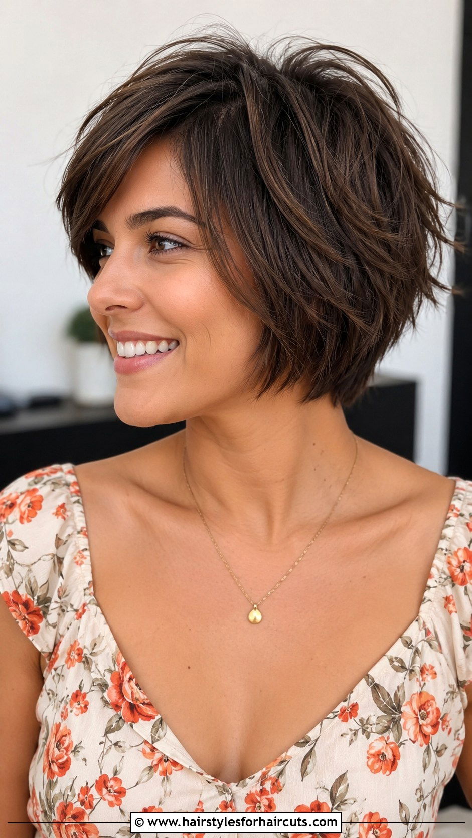 Short Layered Haircut - 25 ladies short hairstyles - 25 ladies short hairstyles