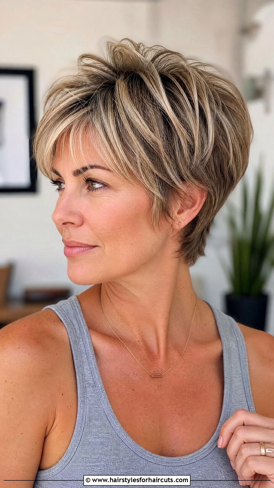 Short Layered Haircut - 25 get a haircuts - 25 get a haircuts