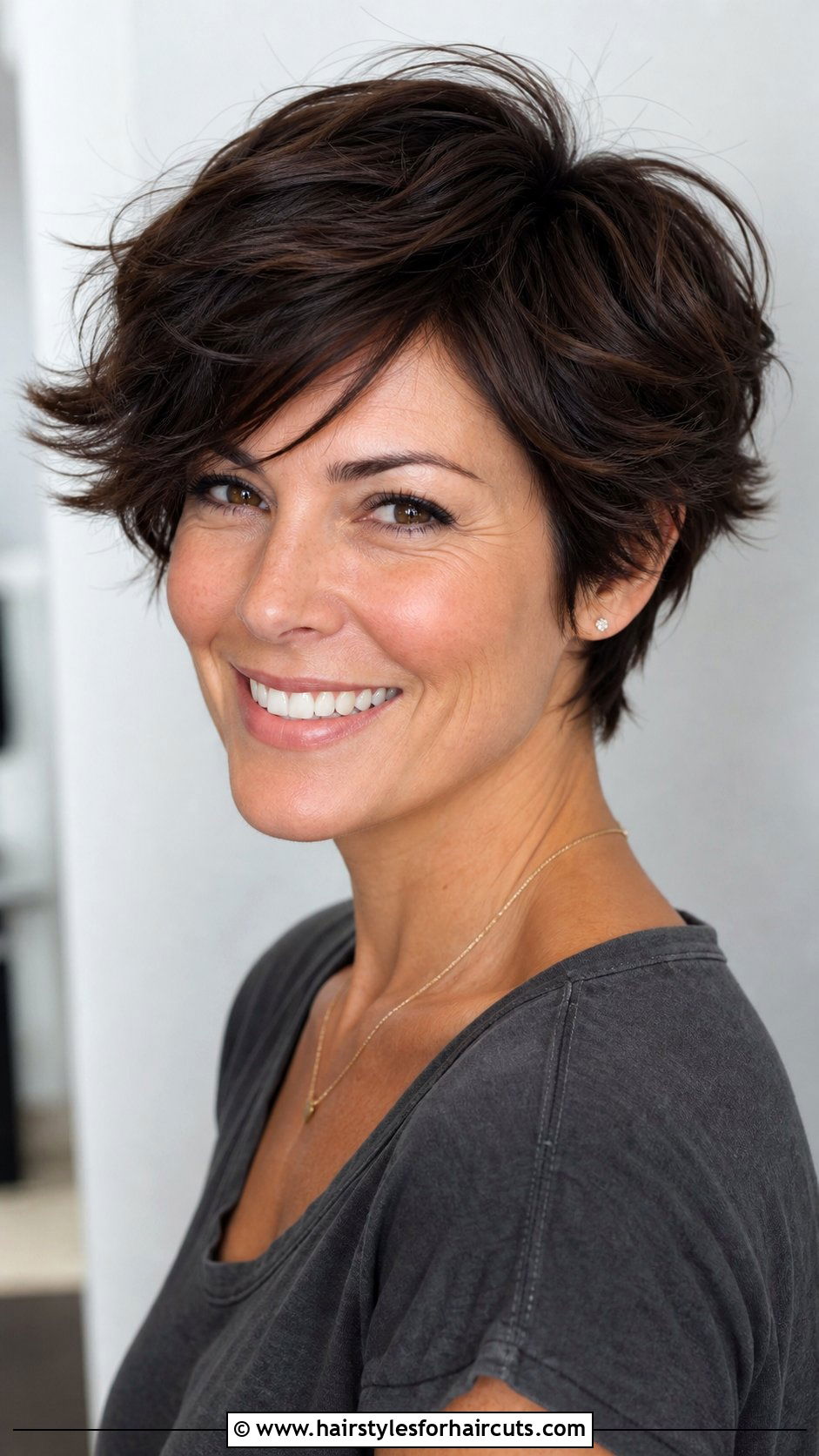 Short Layered Haircut - 25 haircuts escondido - 25 haircuts escondido