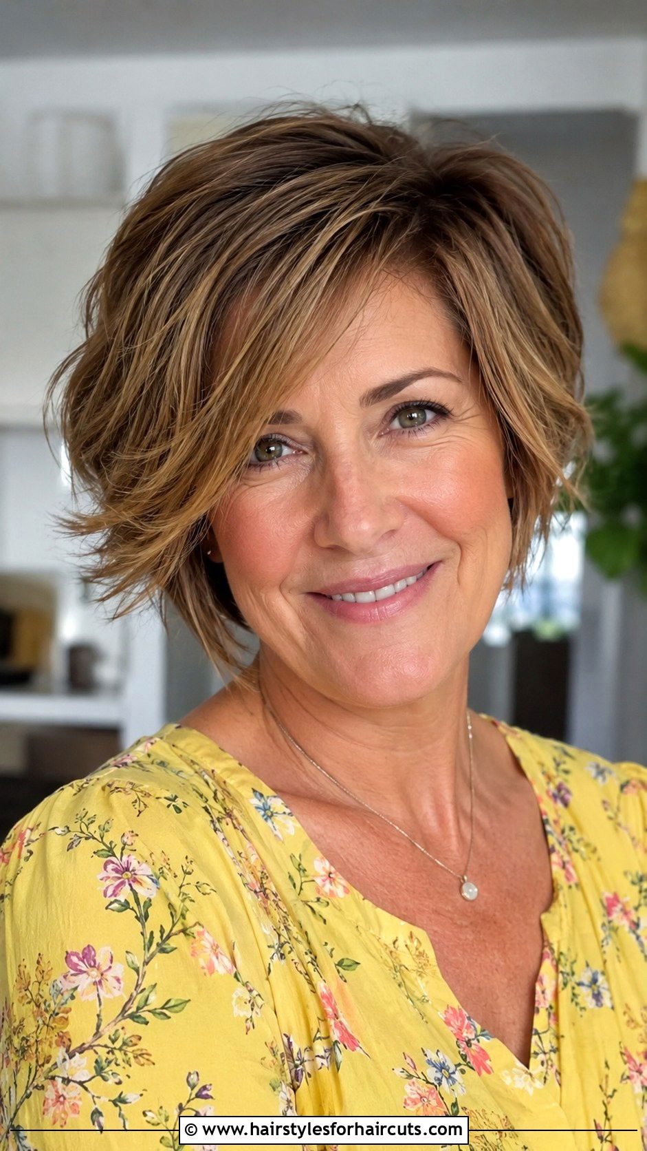 Short Layered Haircut For Moms - 25 hairstyles for moms - 25 hairstyles for moms