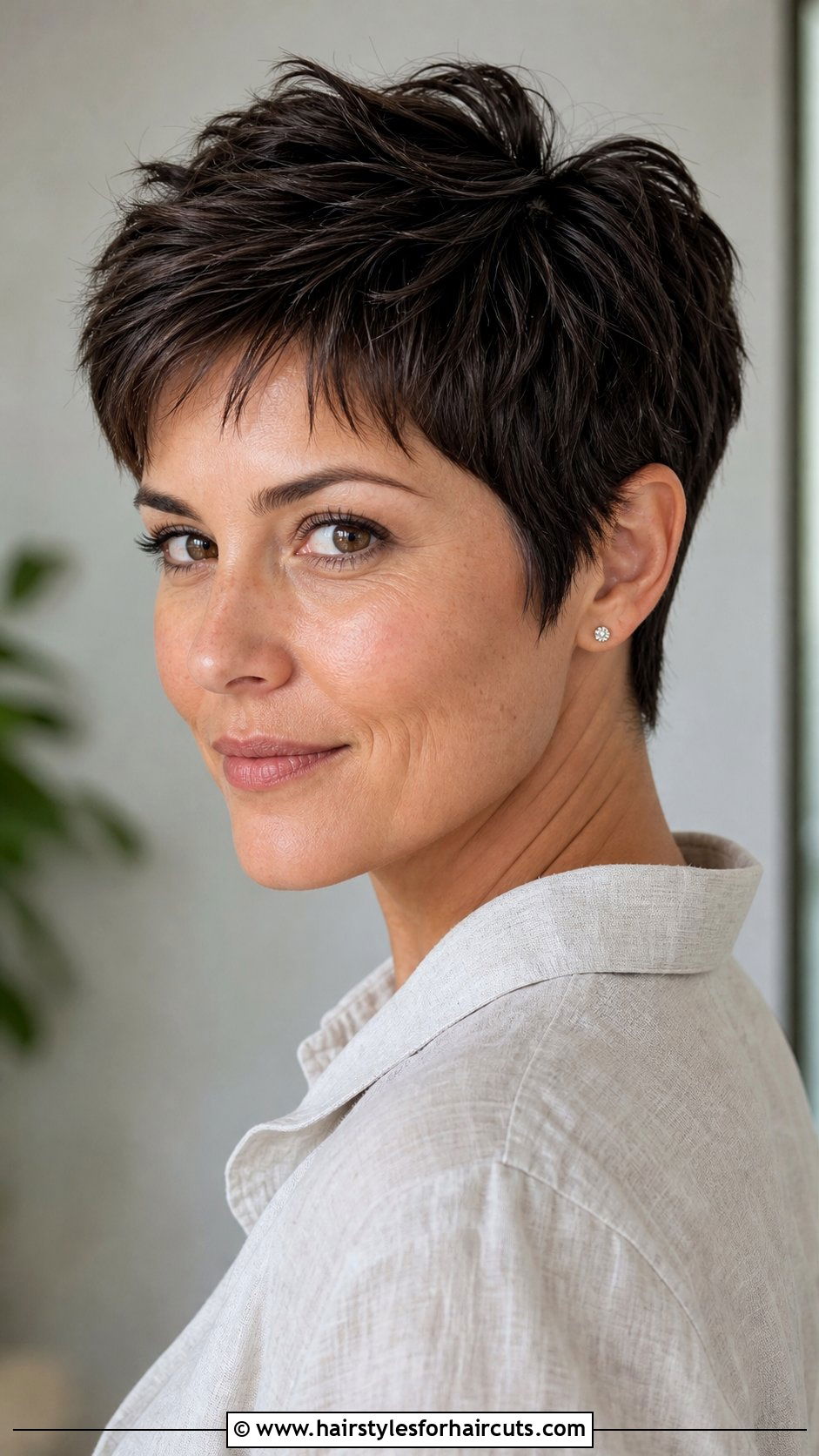 Short Layered Pixie - 25 hairstyles for over 70 - 25 hairstyles for over 70