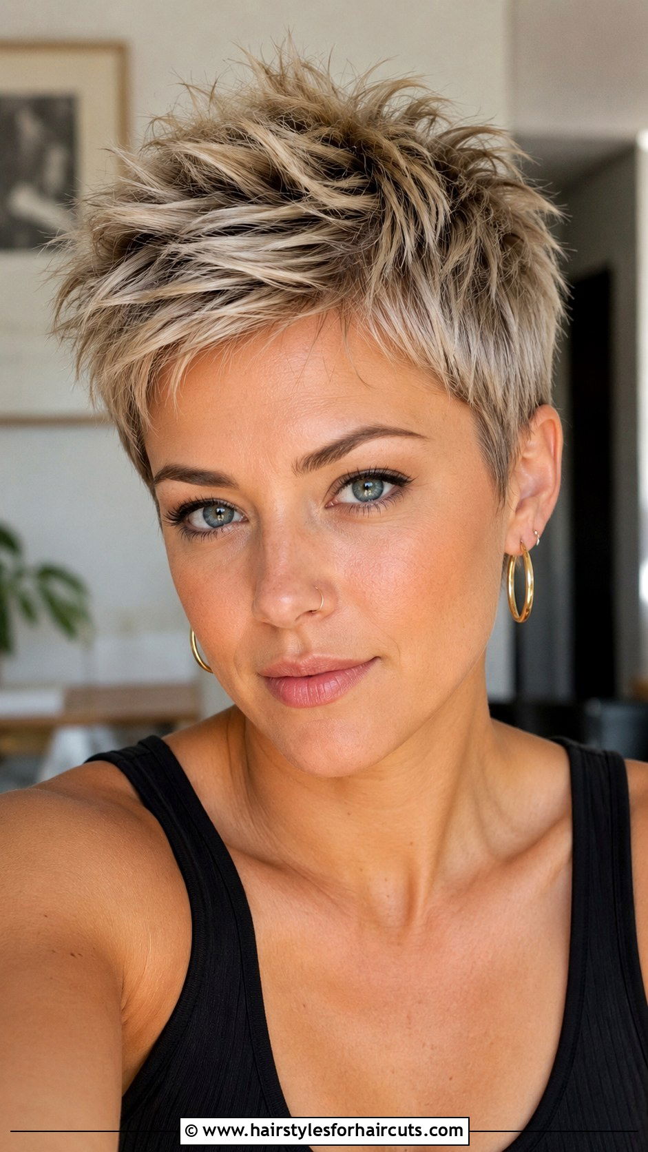 Short Layered Pixie - 25 short hair womens hairstyles - 25 short hair womens hairstyles